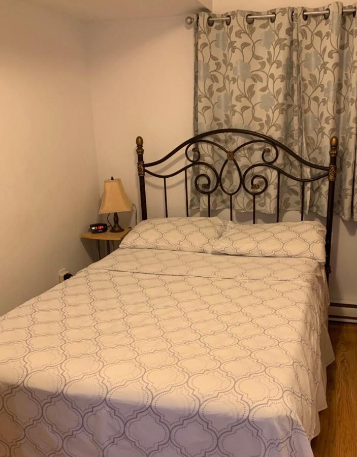 Private Comfy Apartment In مونتريال المظهر الخارجي الصورة