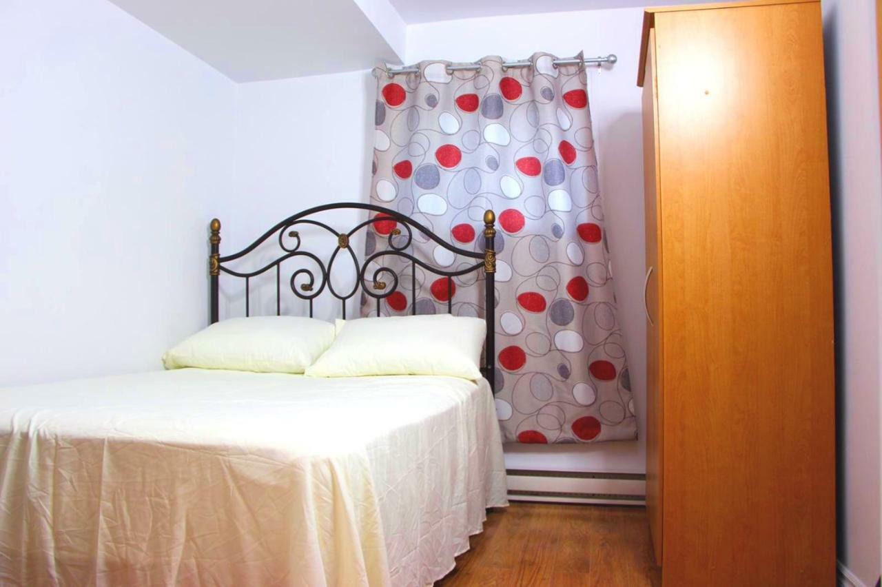 Private Comfy Apartment In مونتريال المظهر الخارجي الصورة